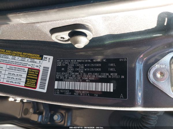2025 TOYOTA HIGHLANDER XSE