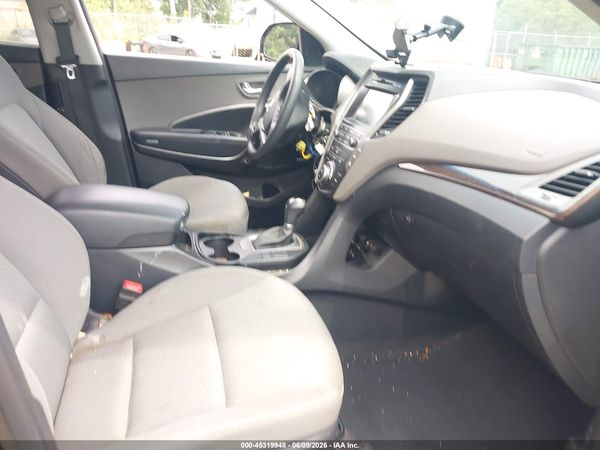 2017 HYUNDAI SANTA FE SE