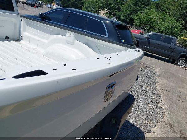2018 RAM 1500 TRADESMAN  4X2 8' BOX