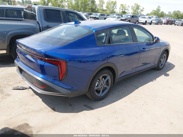 2026 KIA K4 LXS