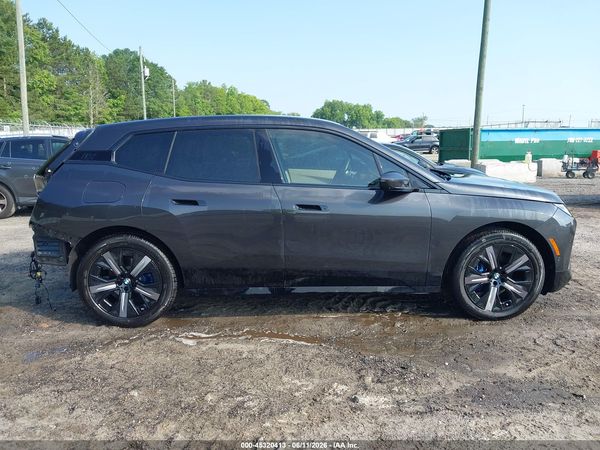 2025 BMW IX XDRIVE50
