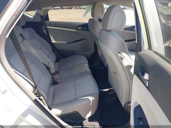 2018 HYUNDAI TUCSON SE