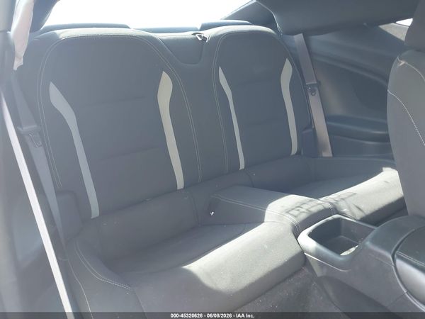 2016 CHEVROLET CAMARO 1LT — I8