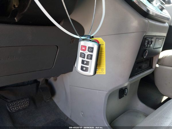 2015 TOYOTA SIENNA XLE PREMIUM 8 PASSENGER