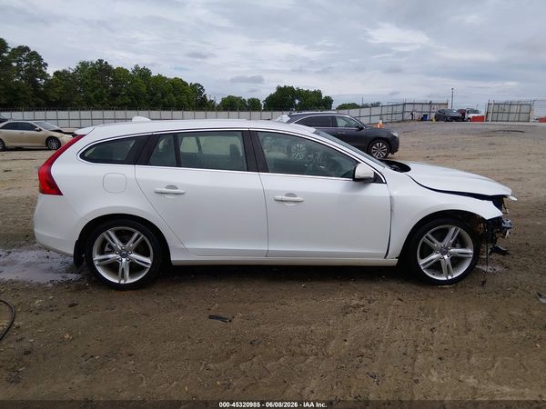 2016 VOLVO V60 T5 PLATINUM