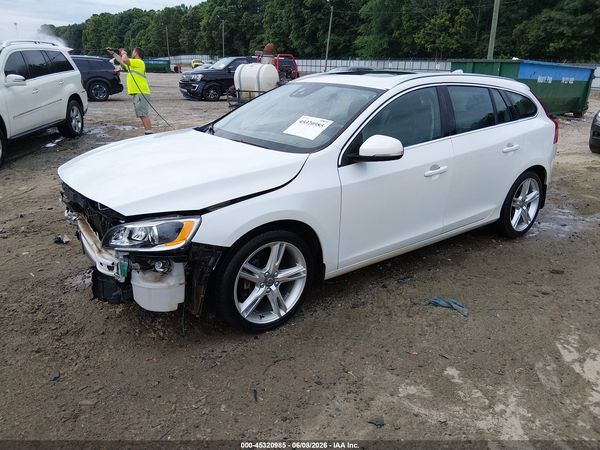 2016 VOLVO V60 T5 PLATINUM