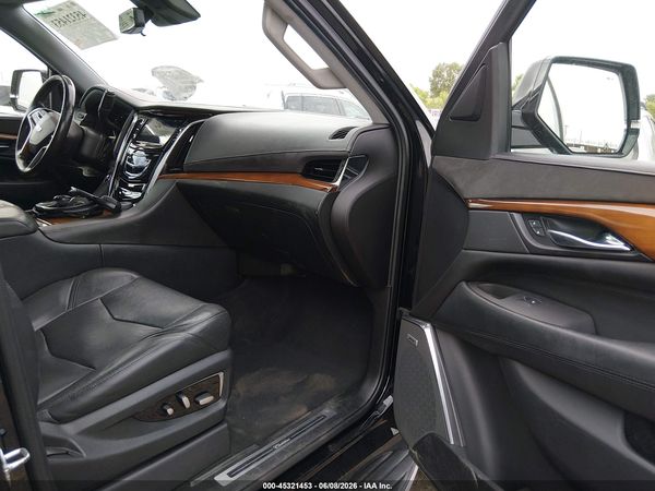 2017 CADILLAC ESCALADE ESV LUXURY