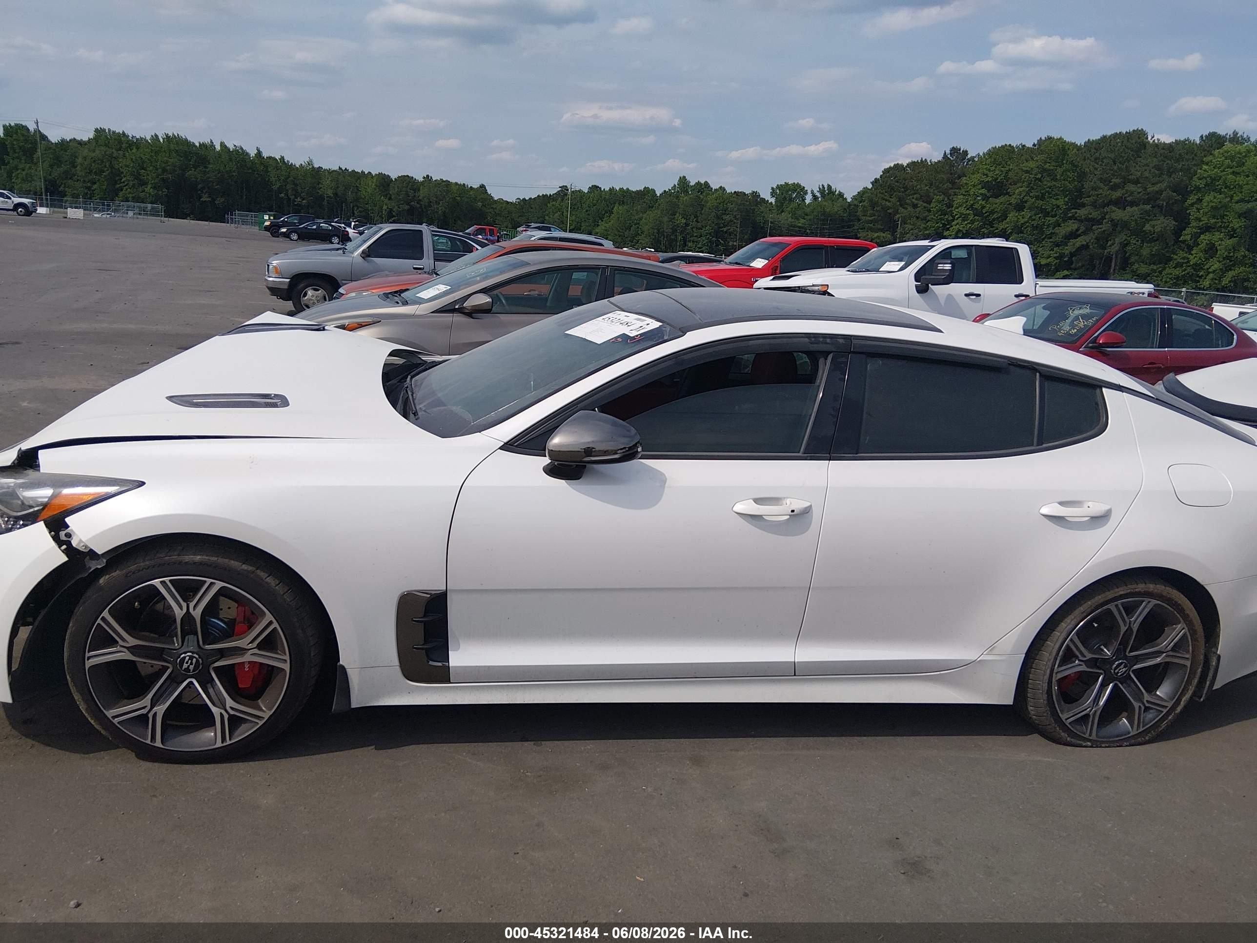 2020 KIA STINGER GT1
