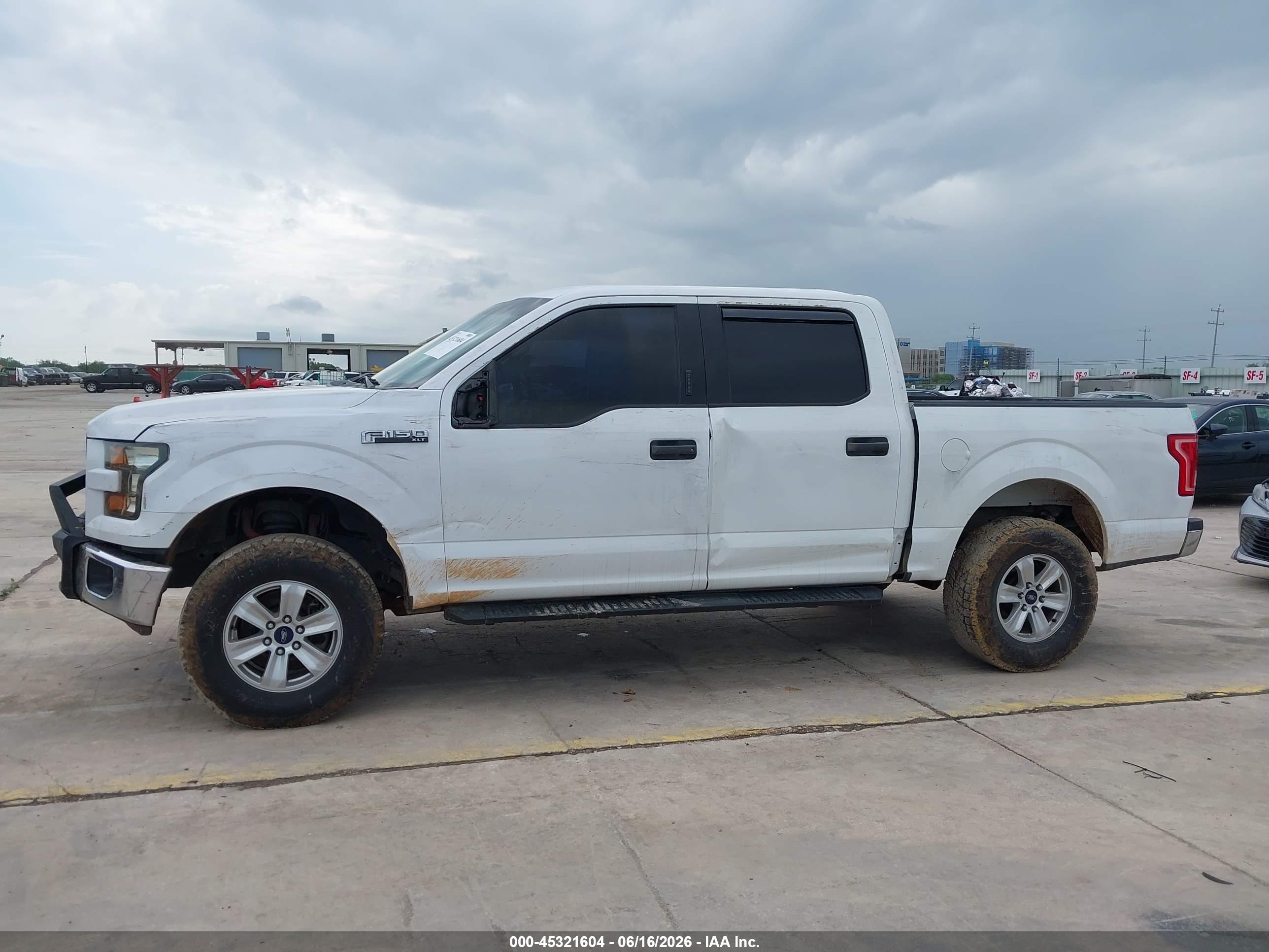 2017 FORD F-150 XLT