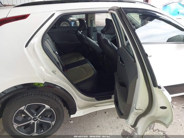 2024 KIA NIRO SX