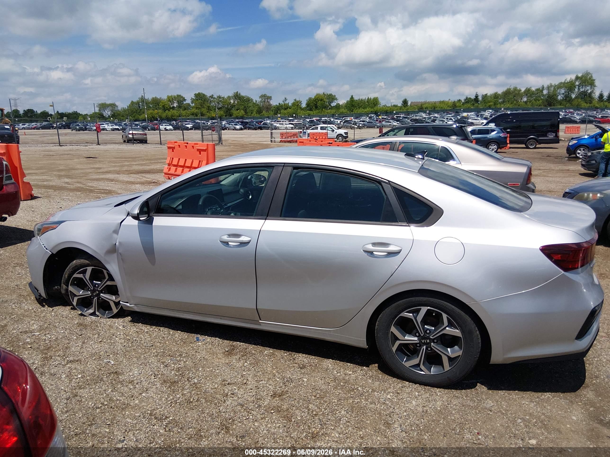 2019 KIA FORTE LXS