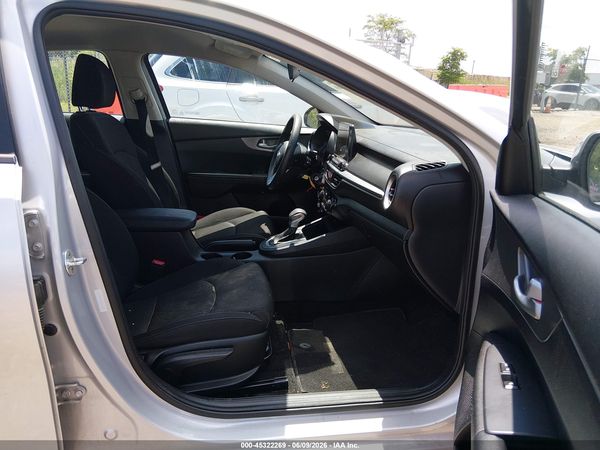 2019 KIA FORTE LXS