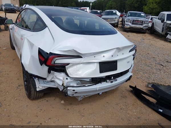 2026 TESLA MODEL 3