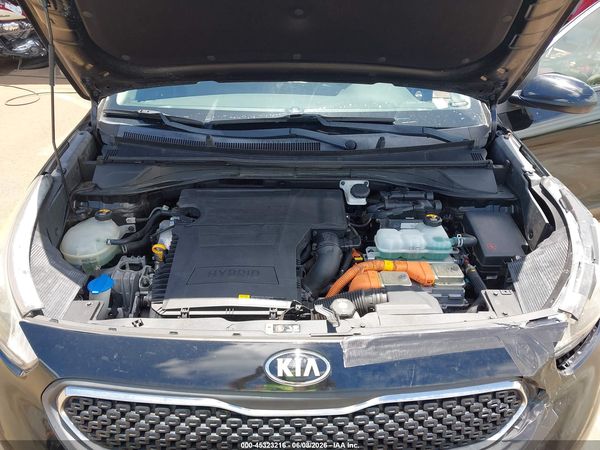 2018 KIA NIRO LX