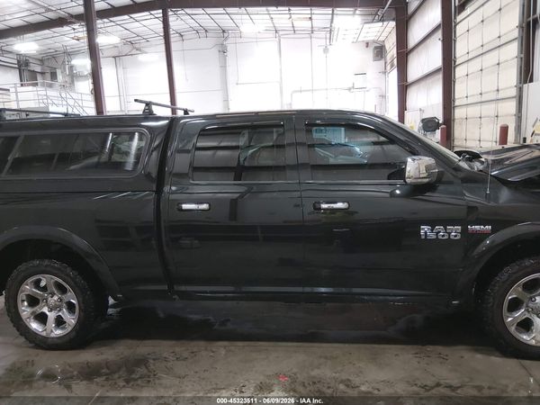 2017 RAM 1500 LARAMIE  4X4 6'4 BOX