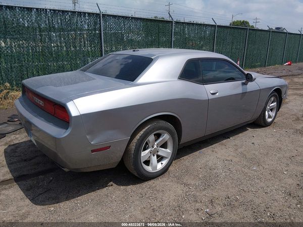 2013 DODGE CHALLENGER SXT