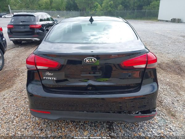 2017 KIA FORTE LX