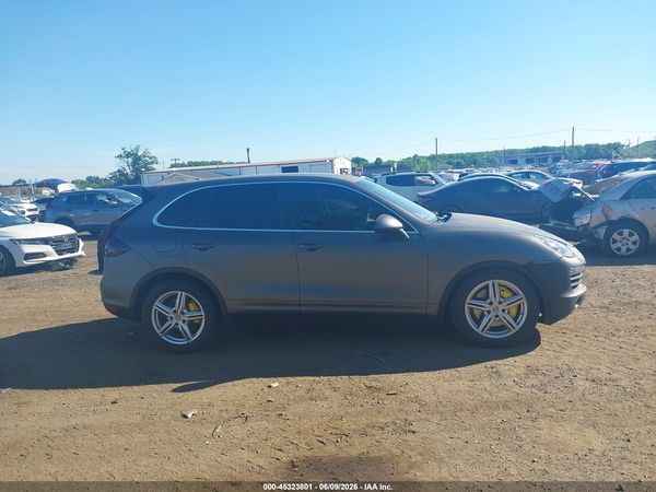 2013 PORSCHE CAYENNE S