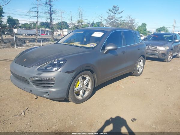 2013 PORSCHE CAYENNE S