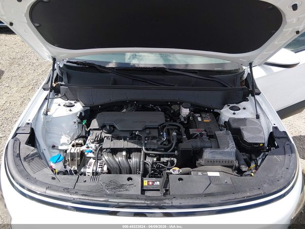 2025 HYUNDAI KONA SE