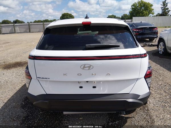 2025 HYUNDAI KONA SE