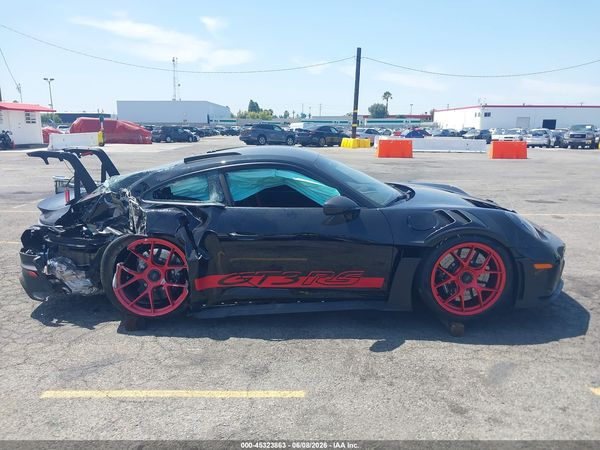 2025 PORSCHE 911 GT3 RS