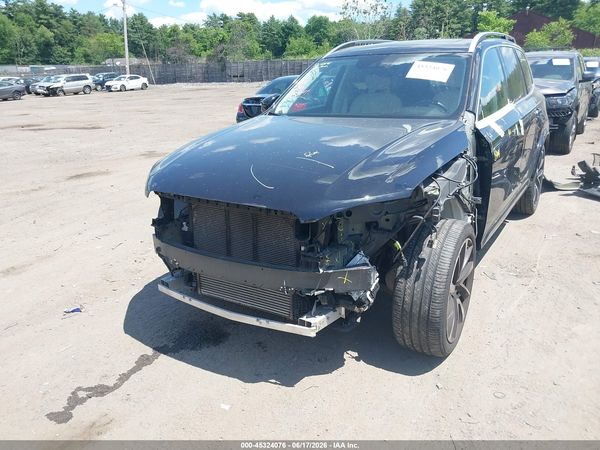 2018 VOLVO XC90 T6 MOMENTUM