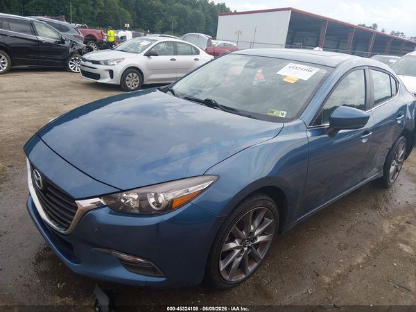 2018 MAZDA MAZDA3 TOURING