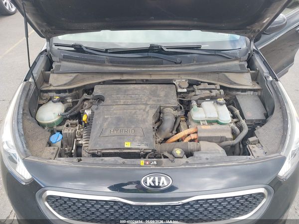 2017 KIA NIRO LX