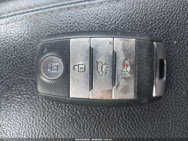2017 KIA NIRO LX