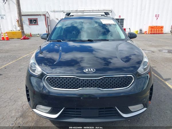 2017 KIA NIRO LX