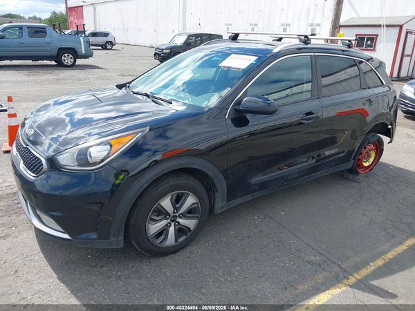 2017 KIA NIRO LX