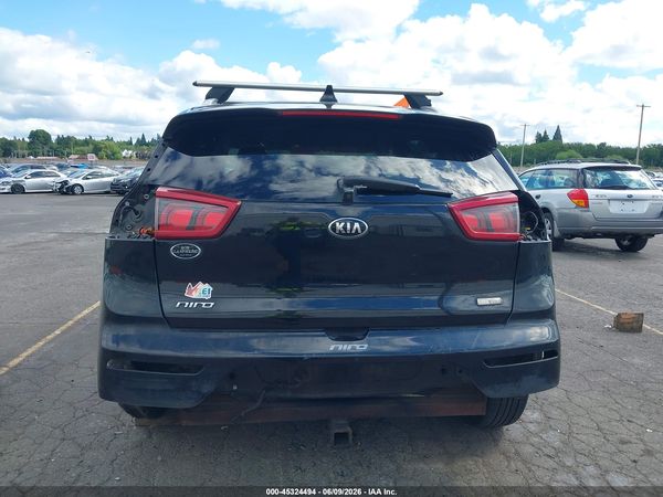 2017 KIA NIRO LX