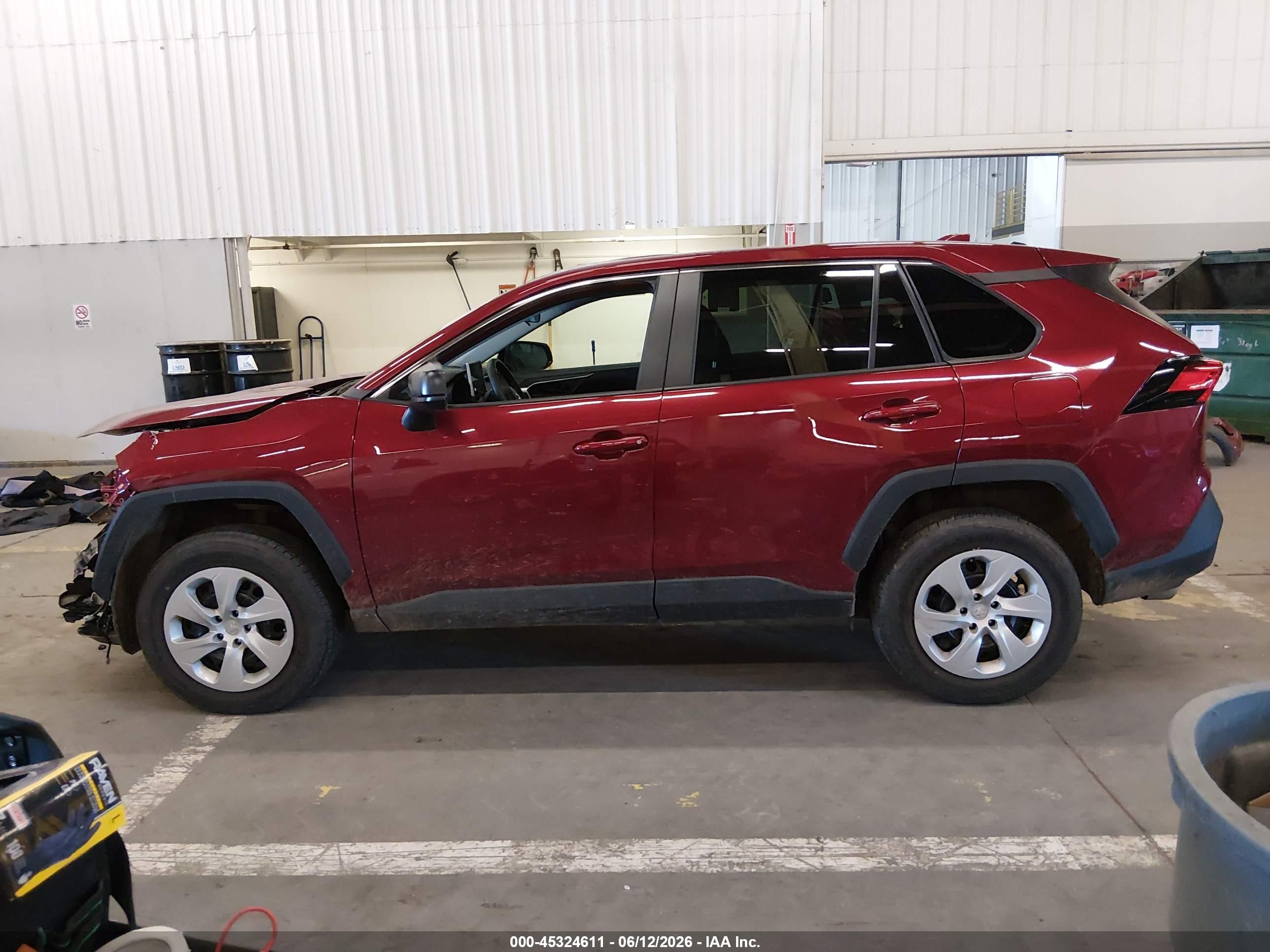 2023 TOYOTA RAV4 LE