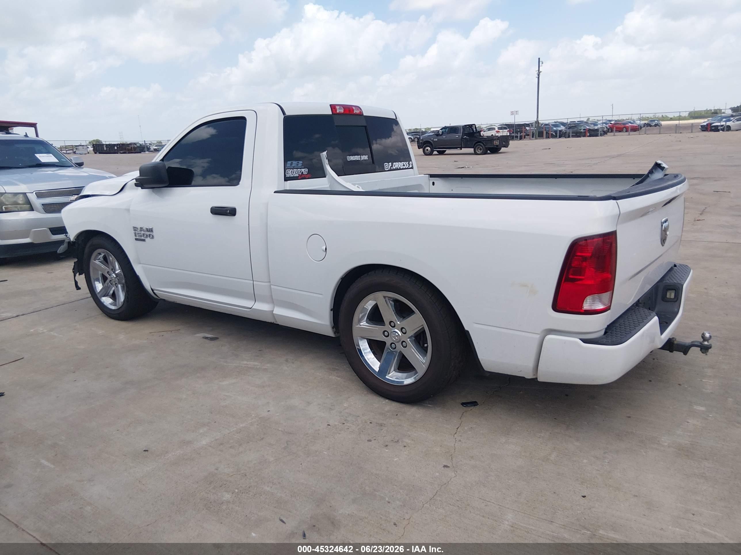 2019 RAM 1500 CLASSIC EXPRESS  4X2 6'4 BOX