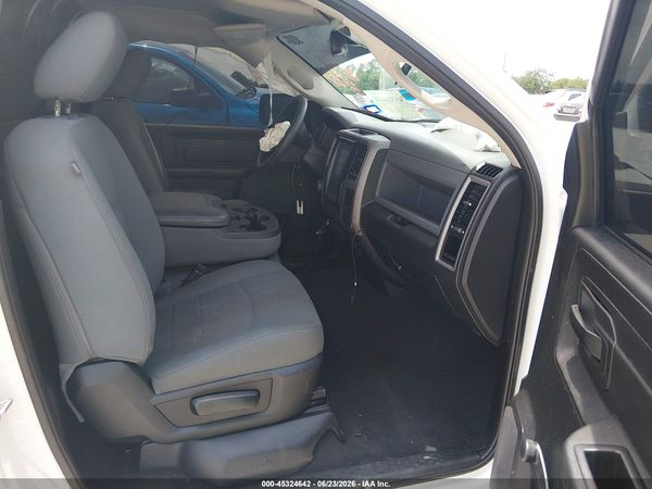2019 RAM 1500 CLASSIC EXPRESS  4X2 6'4 BOX