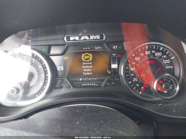 2022 RAM 1500 LARAMIE  4X2 5'7 BOX