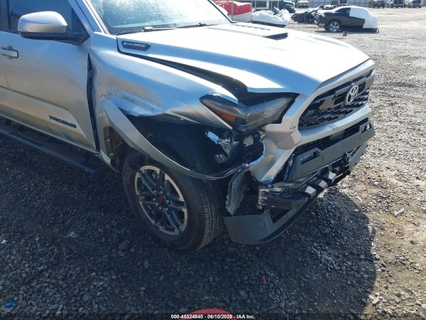 2024 TOYOTA TACOMA HYBRID TRD SPORT 4WD