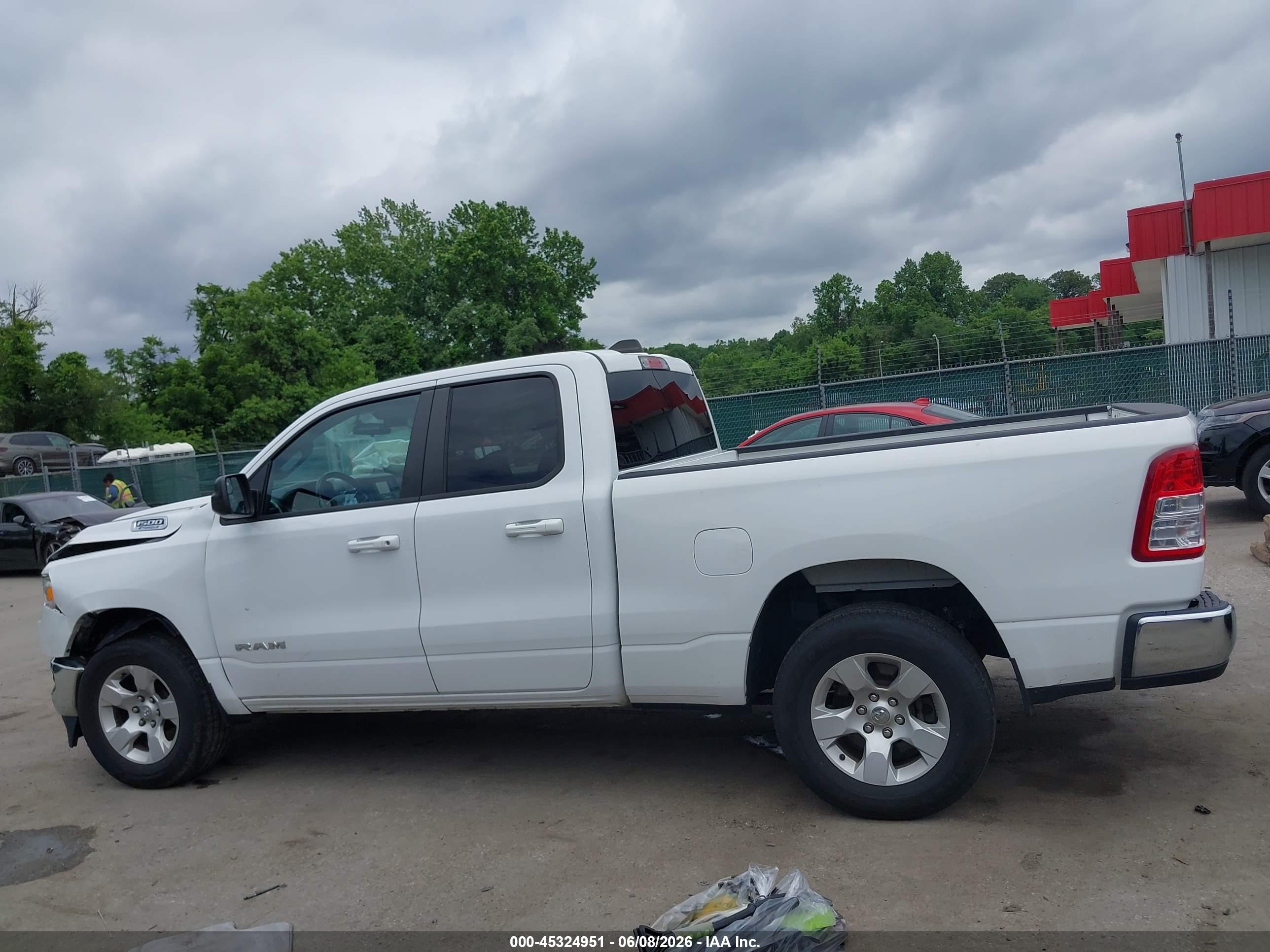 2022 RAM 1500 BIG HORN  4X4 6'4 BOX