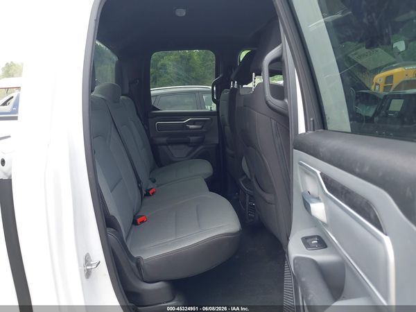 2022 RAM 1500 BIG HORN  4X4 6'4 BOX