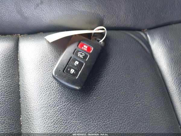 2016 TOYOTA RAV4 SE