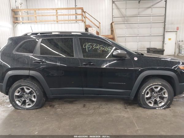 2019 JEEP CHEROKEE TRAILHAWK 4X4