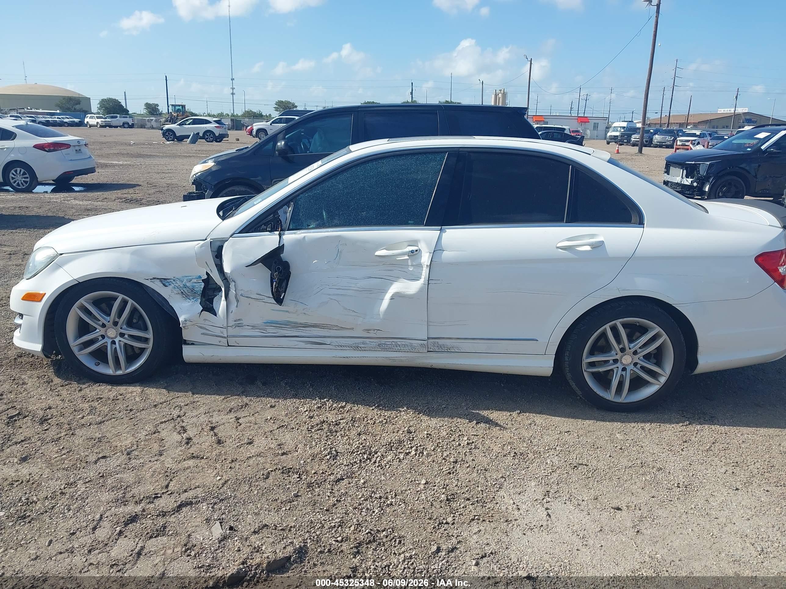 2013 MERCEDES-BENZ C 300 SPORT 4MATIC