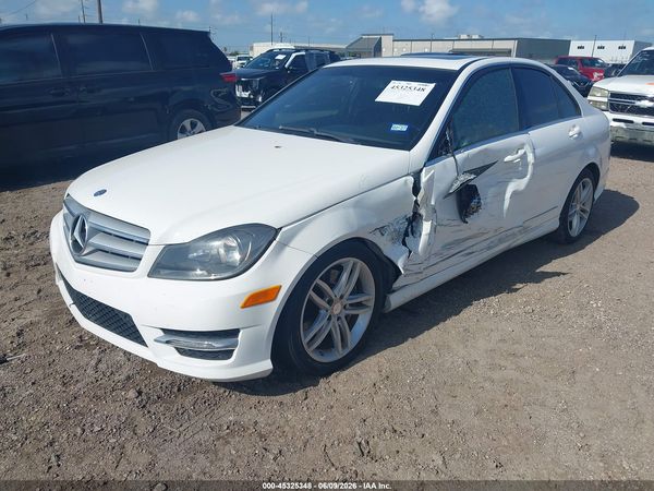 2013 MERCEDES-BENZ C 300 SPORT 4MATIC