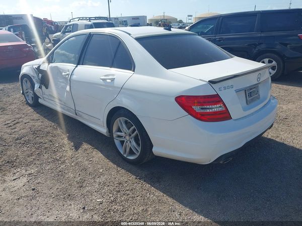 2013 MERCEDES-BENZ C 300 SPORT 4MATIC