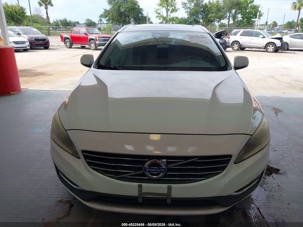 2016 VOLVO V60 T5 DRIVE-E PREMIER