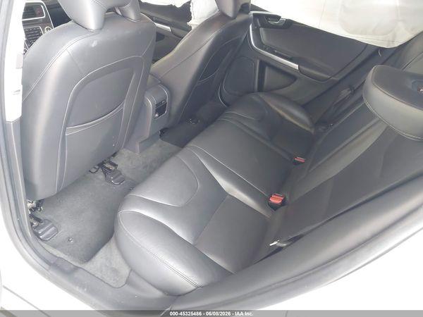2016 VOLVO V60 T5 DRIVE-E PREMIER