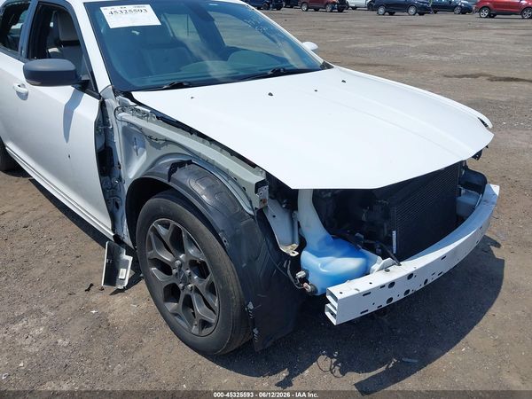 2018 CHRYSLER 300 300S — I152