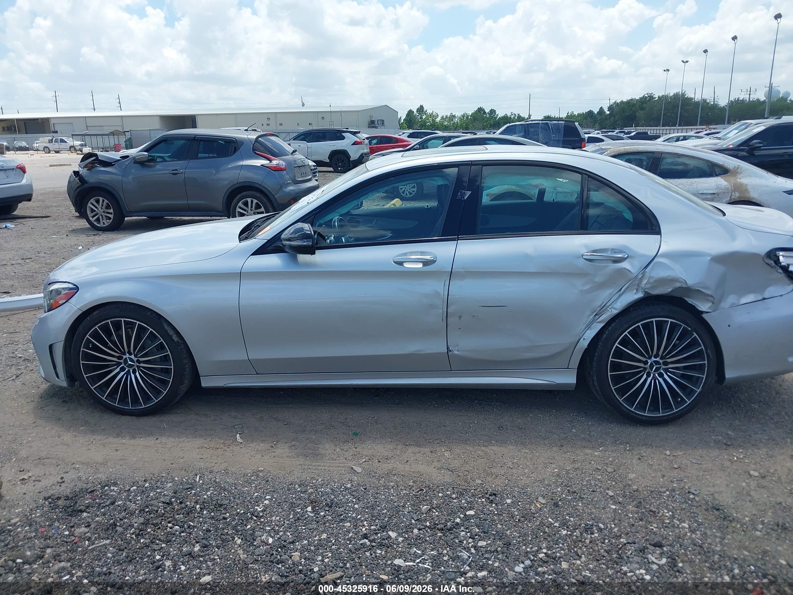 2019 MERCEDES-BENZ C 300 C300