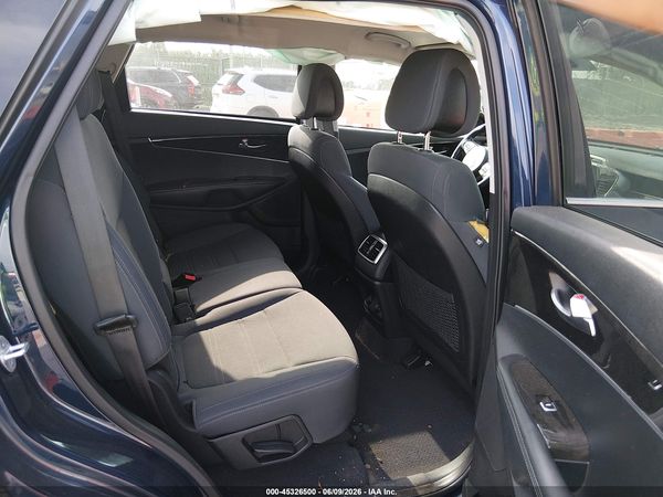 2016 KIA SORENTO 2.4L LX